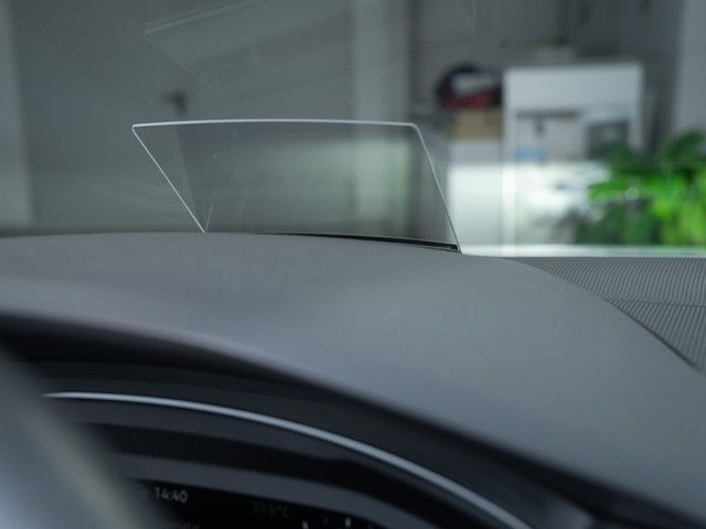 Tiguan R-Line eHybrid AHK HUD Kamera