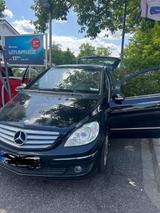 Mercedes-Benz Mercedes Benz B 150* Schwarz* Klima* Neue ... - Mercedes-Benz B 150 in Düsseldorf