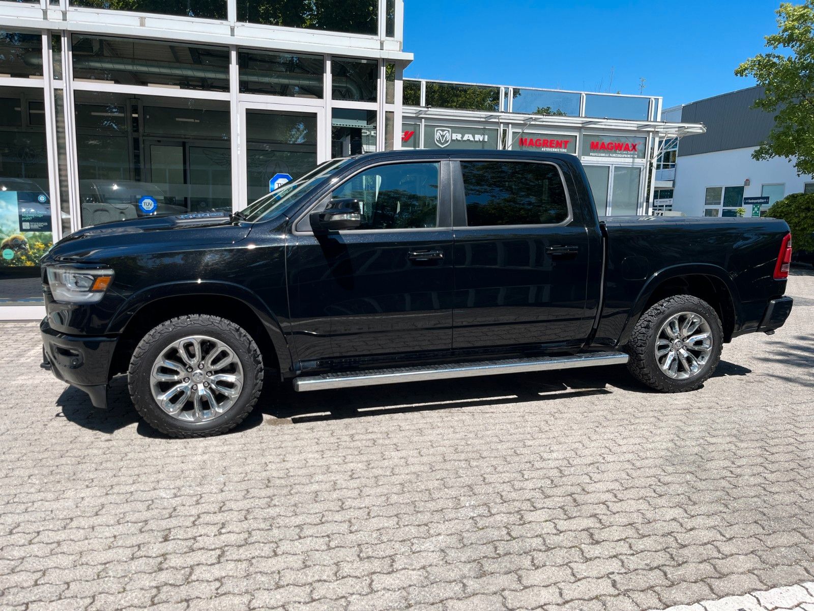 Fahrzeugabbildung Dodge RAM 1500 Laramie Sport *LPG*AHK*Navi*