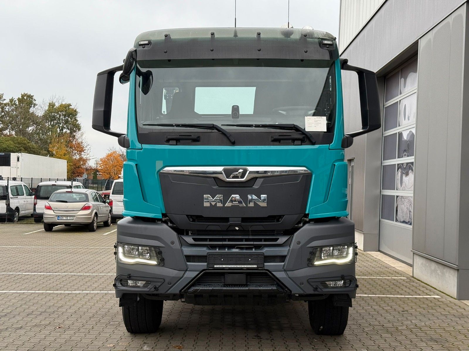 Fahrzeugabbildung MAN TGS 26.520 Absetzkipper HYVA 18 TAZ / Funk / 6x4