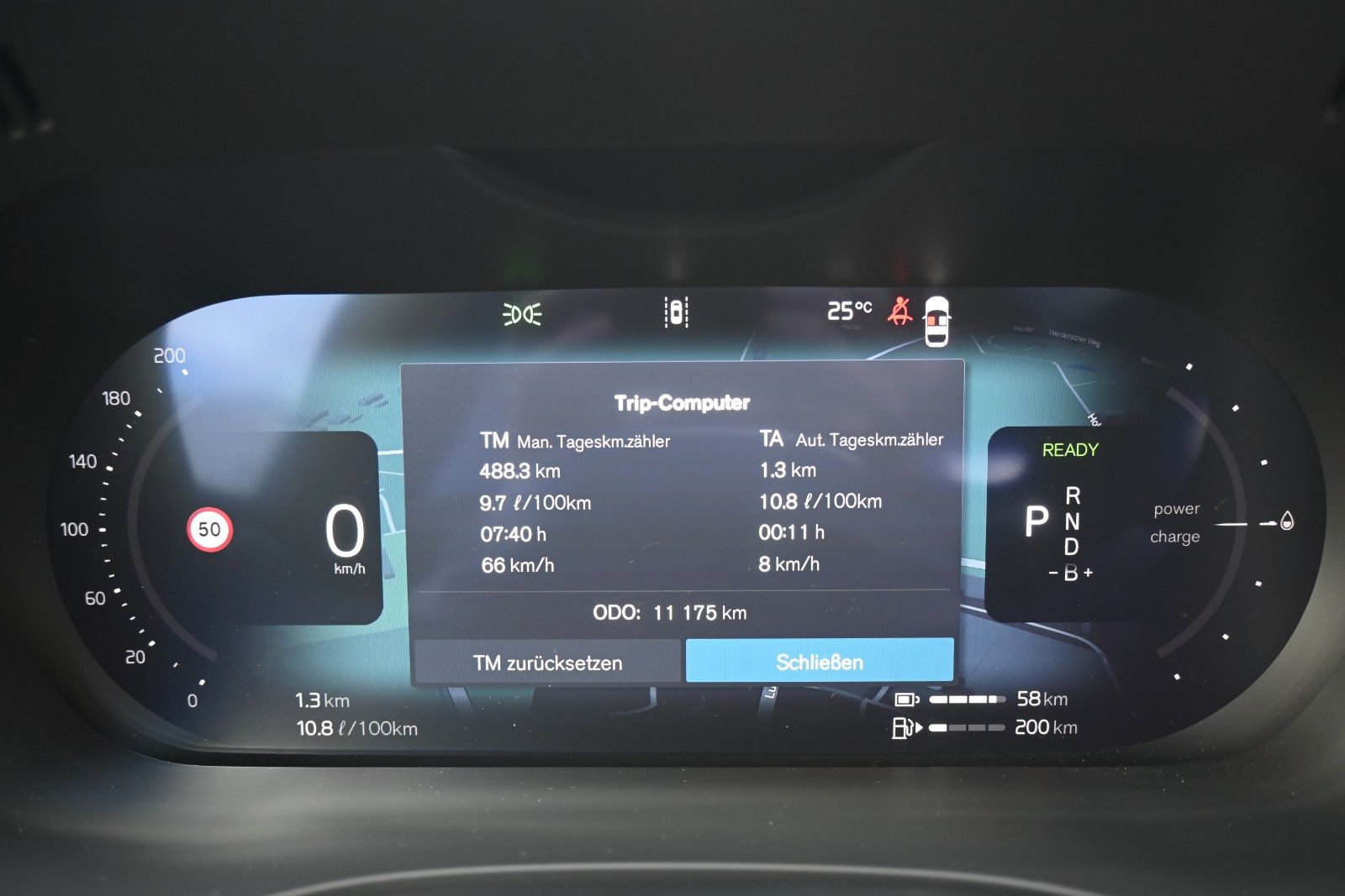 Fahrzeugabbildung Volvo XC60 T8 RC AWD Plus Black Edition*360*Facelift