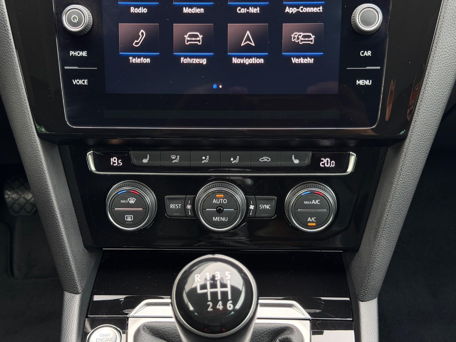 Volkswagen Passat Variant Highline/2,0 TDI 150PS/88120km/!