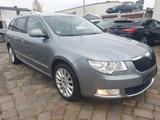 Skoda Superb Combi Exclusive*Automatik*Navi*SHZ - Skoda Superb Exclusive mit Diesel-Antrieb
