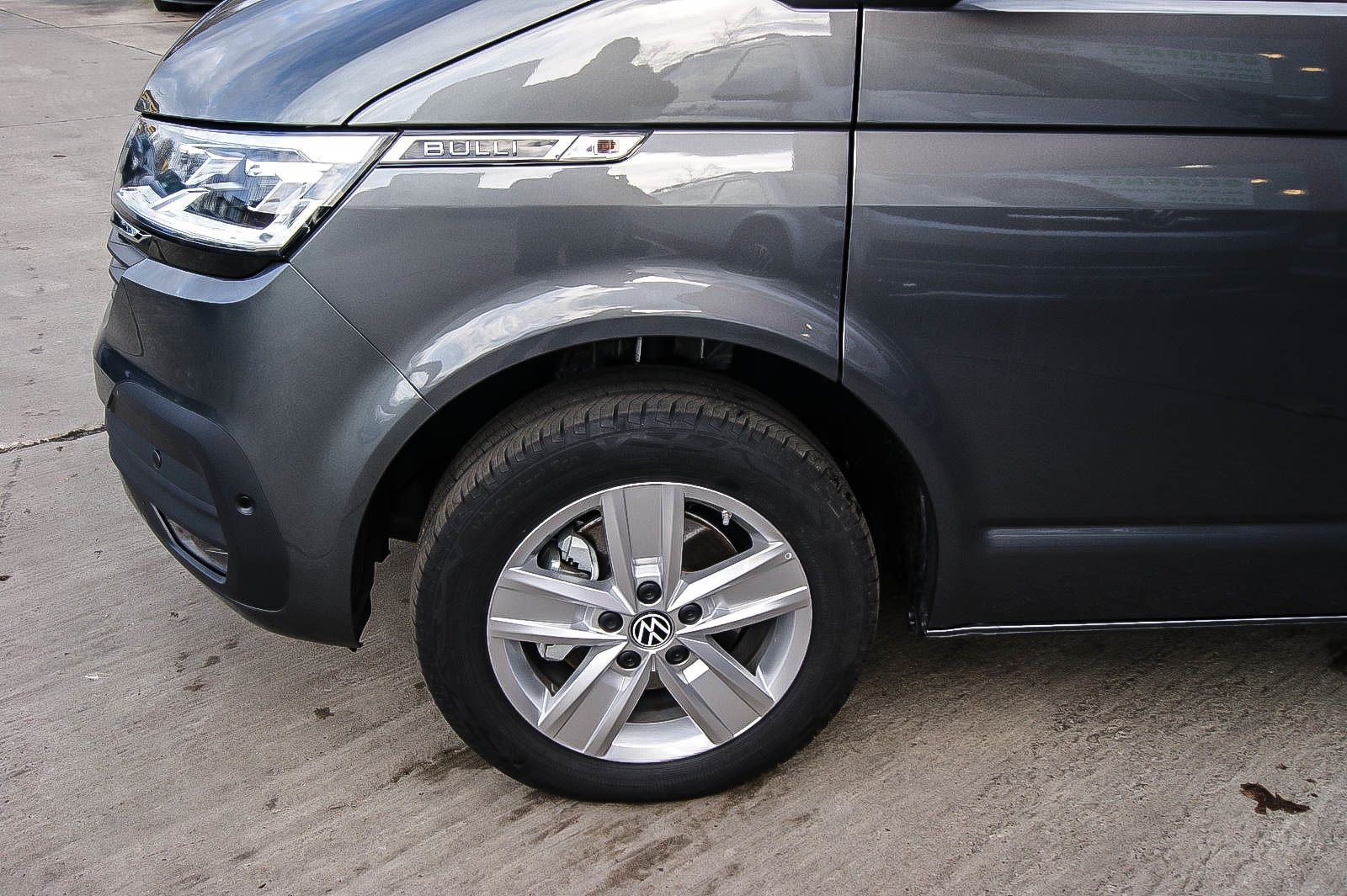 Fahrzeugabbildung Volkswagen T6.1 Caravelle 20TDI NEUWERTIG GARANTIE bis 2028