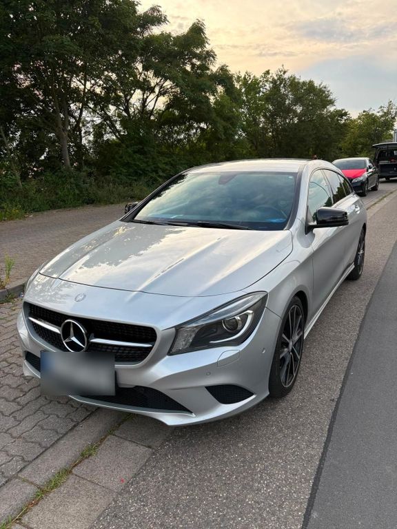 Image of Mercedes-Benz CLA 180 Shooting Brake