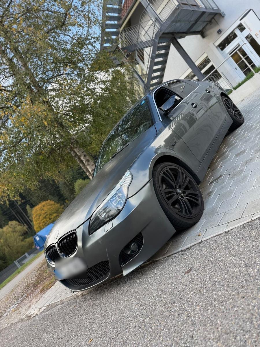 BMW 525