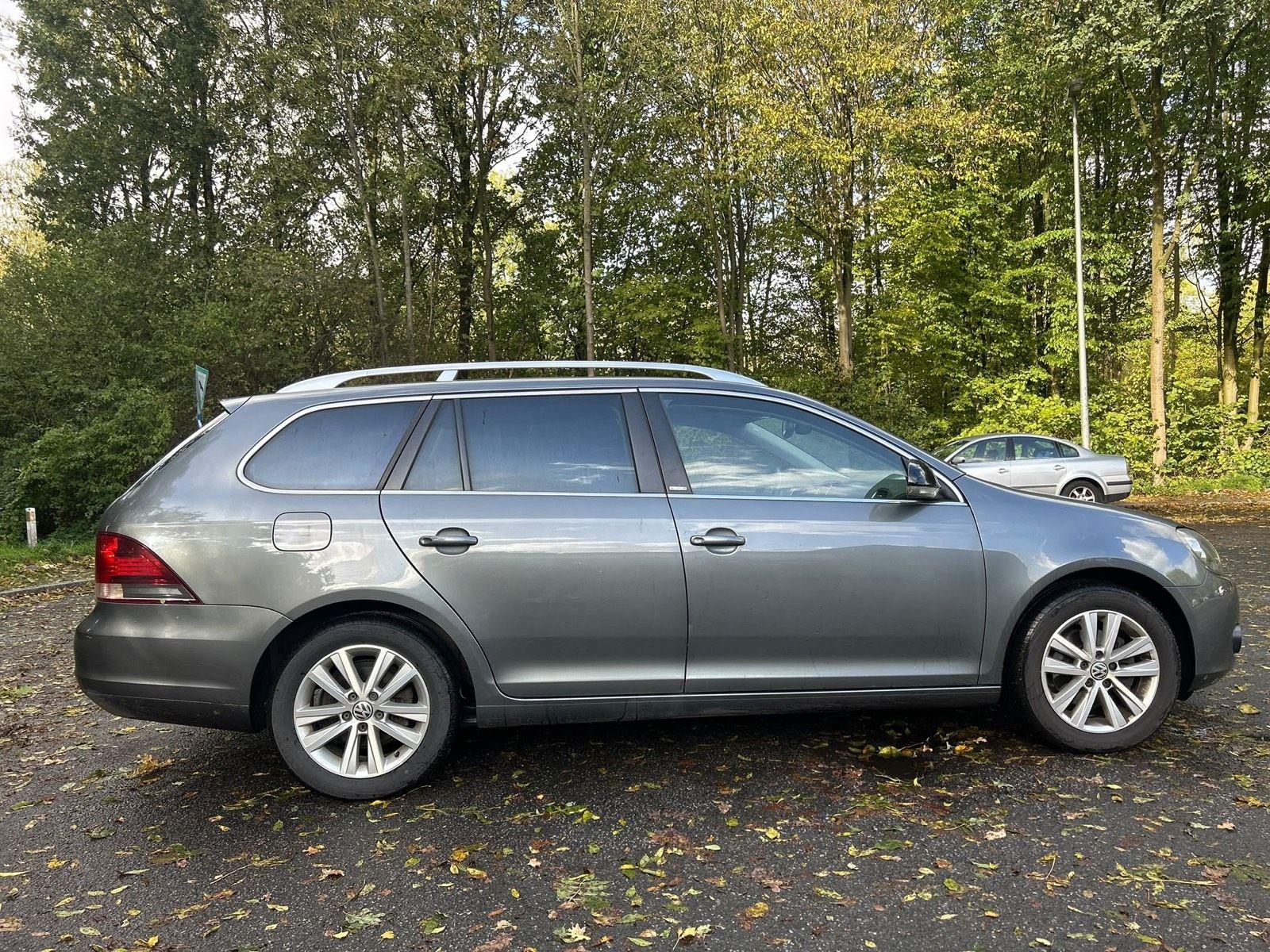 Volkswagen Golf 2011 — engine 122 HP (90kW)
