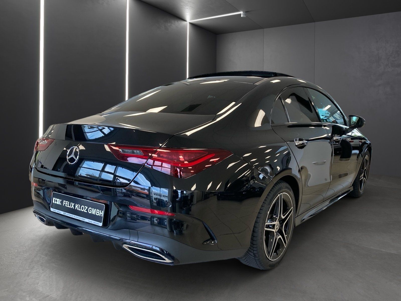 Fahrzeugabbildung Mercedes-Benz CLA 180 AMG Plus*Pano*HUD*360°*MBeam*AHK*Totwink