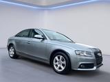 Audi A4 1.8 TFSIl Lückenlos Audi Scheckheft - Audi A4 mit Benzin-Antrieb: Limousine, 1.8