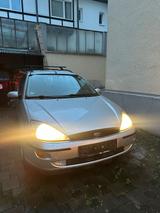 Ford Focus 1999 - Ford Focus aus 1999: Kombi