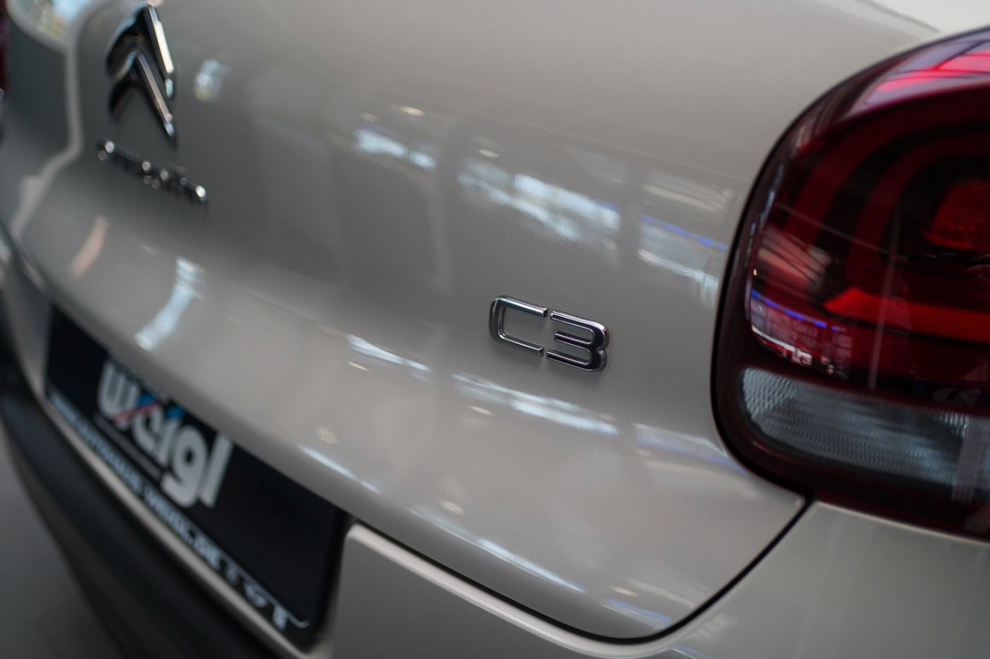 Fahrzeugabbildung Citroën C3 PureTech 110 Shine Pack Sitzheizung Navi DAB