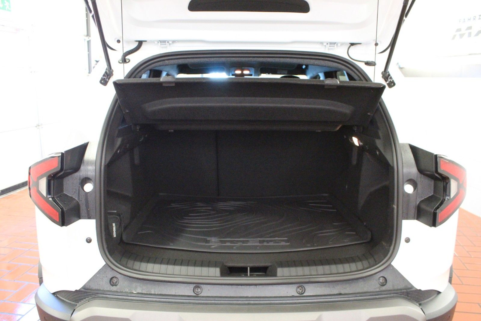 Fahrzeugabbildung Dacia Duster hybrid-G 150 4x4 Extreme  MY26