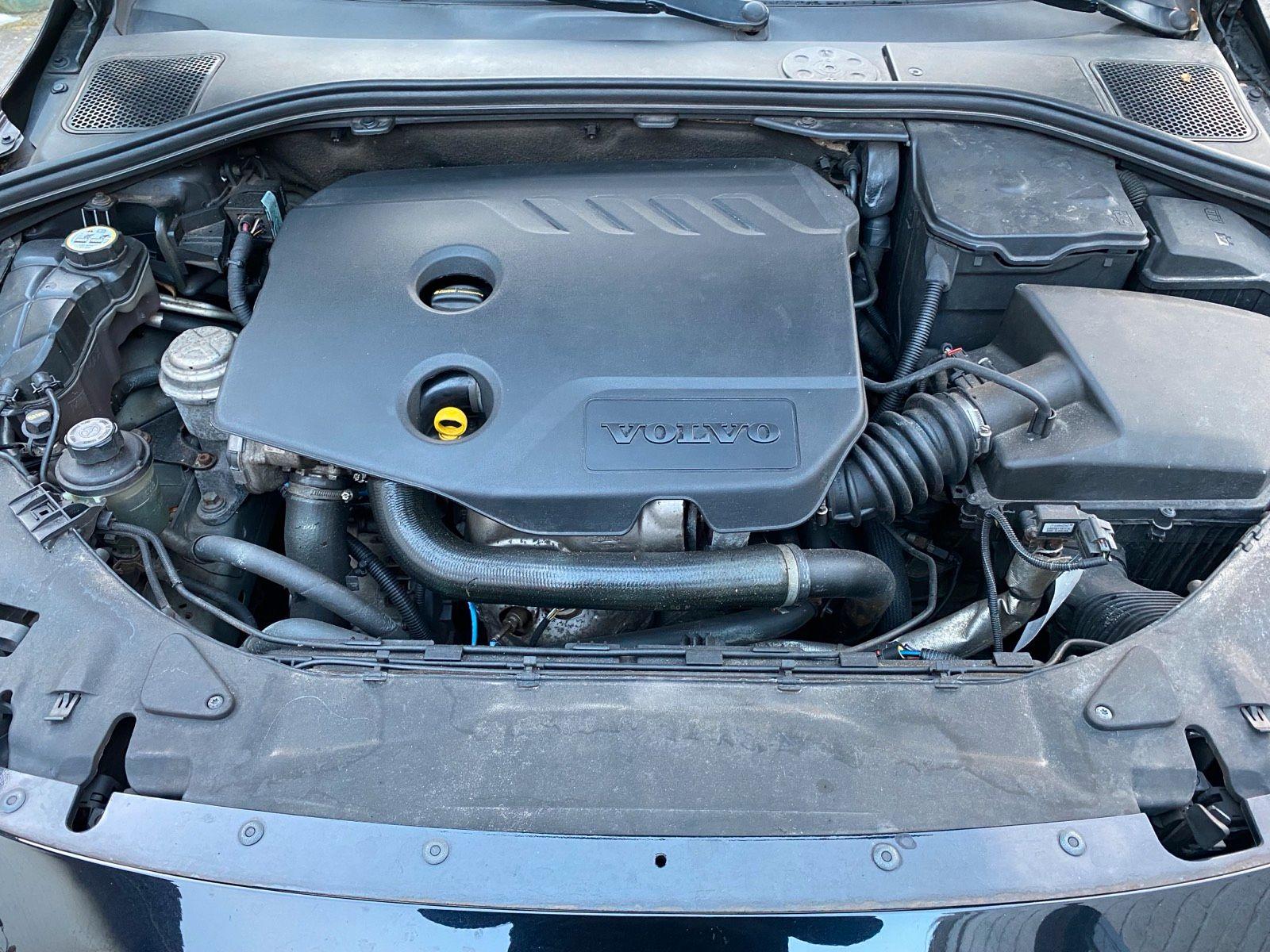 Volvo V60 2011 — photo 9