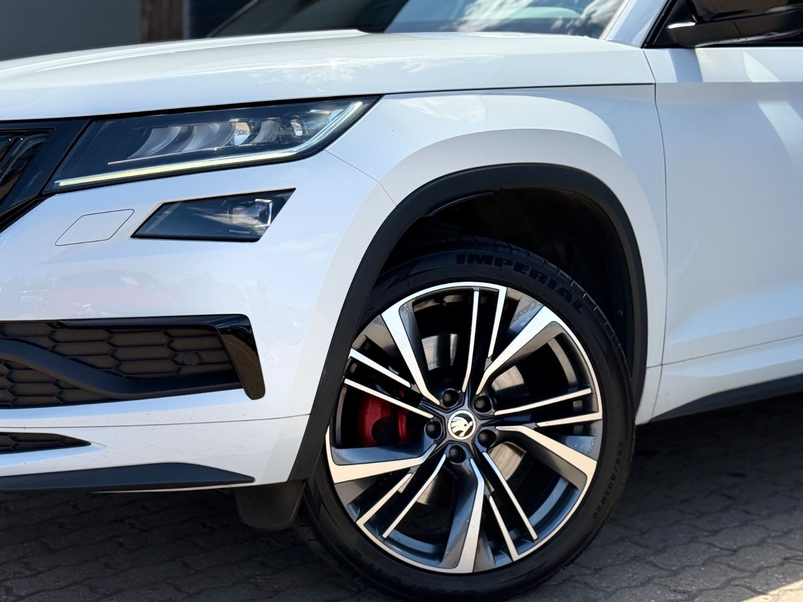 Skoda Kodiaq RS 4x4/CAM/VirtC/LED/Apple/AHK/ACC/360K/ imagem 3