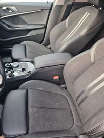 BMW 218 Gran Coupé - 12