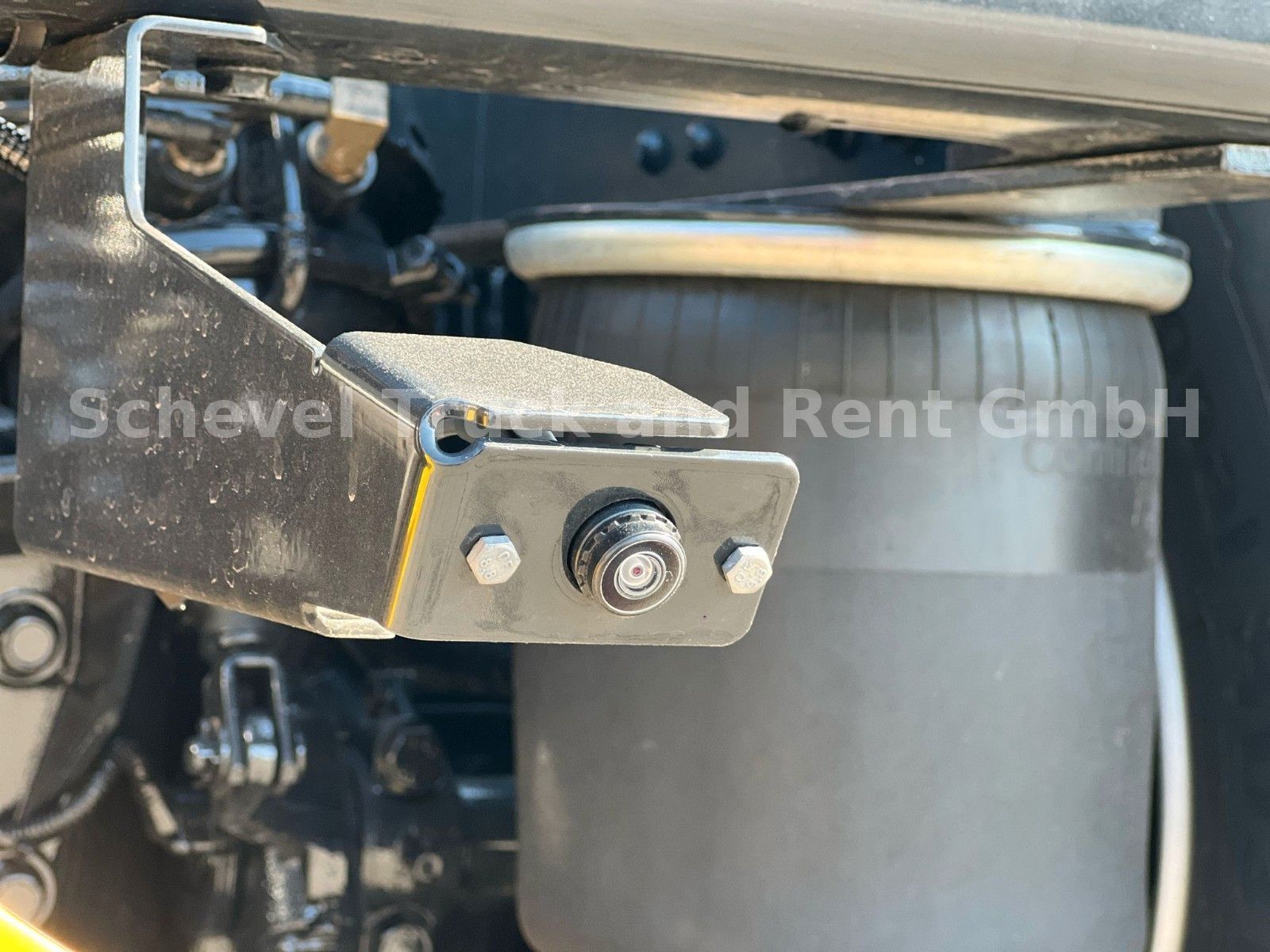 Fahrzeugabbildung MAN TGX 18.520 4x2H BL Kommunal Hydr.  Winterdienst