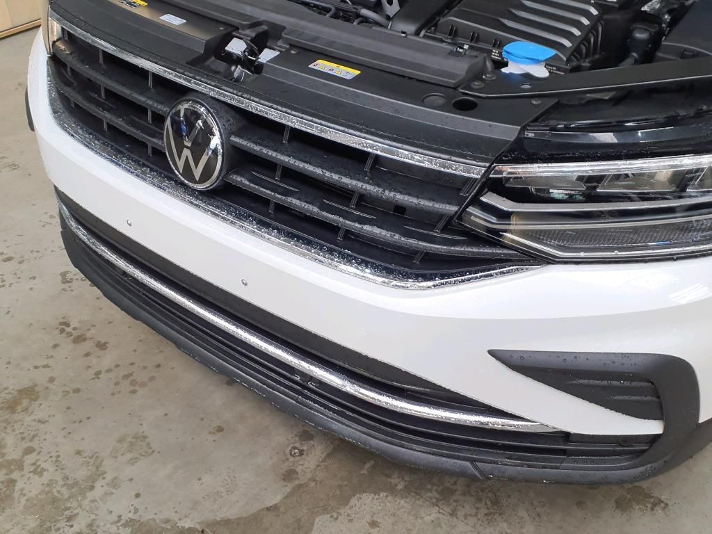 Volkswagen Tiguan Life MOVE 1.5 TSI DSG AHK*RFK*PDC*Tempo