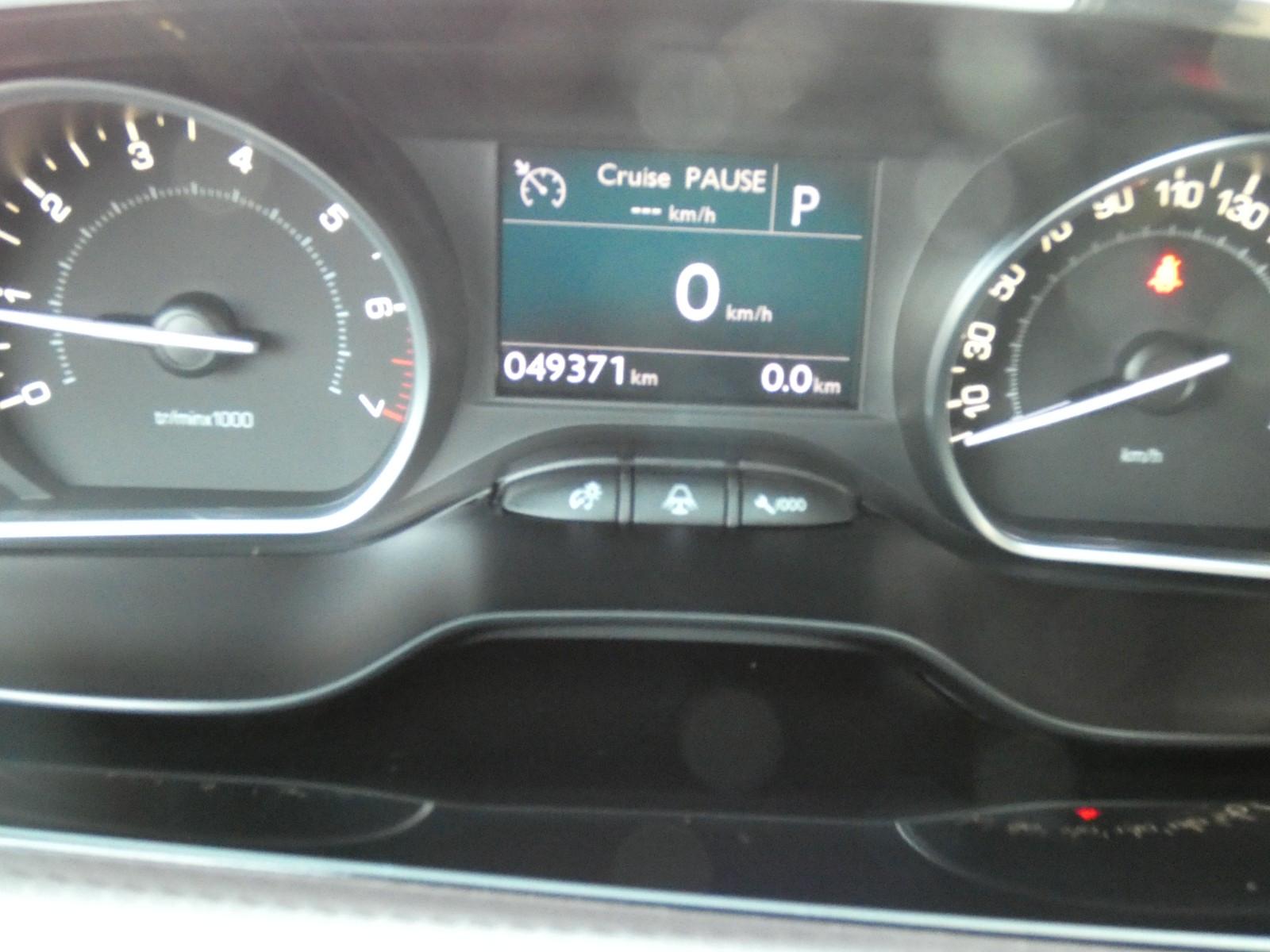 Peugeot 2008 Active Automatik Navi Alu Met.