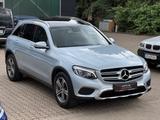 Mercedes-Benz GLC 220 d 4Matic Panorama Leder Navi LED Voll.. - Gebrauchtwagen in Meerbusch