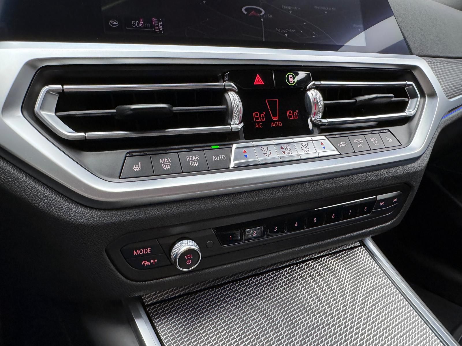 Fahrzeugabbildung BMW XDR*INDIVIDUAL*DEUTSCH*H&K*LASER*STANDHZ*PANO*AH