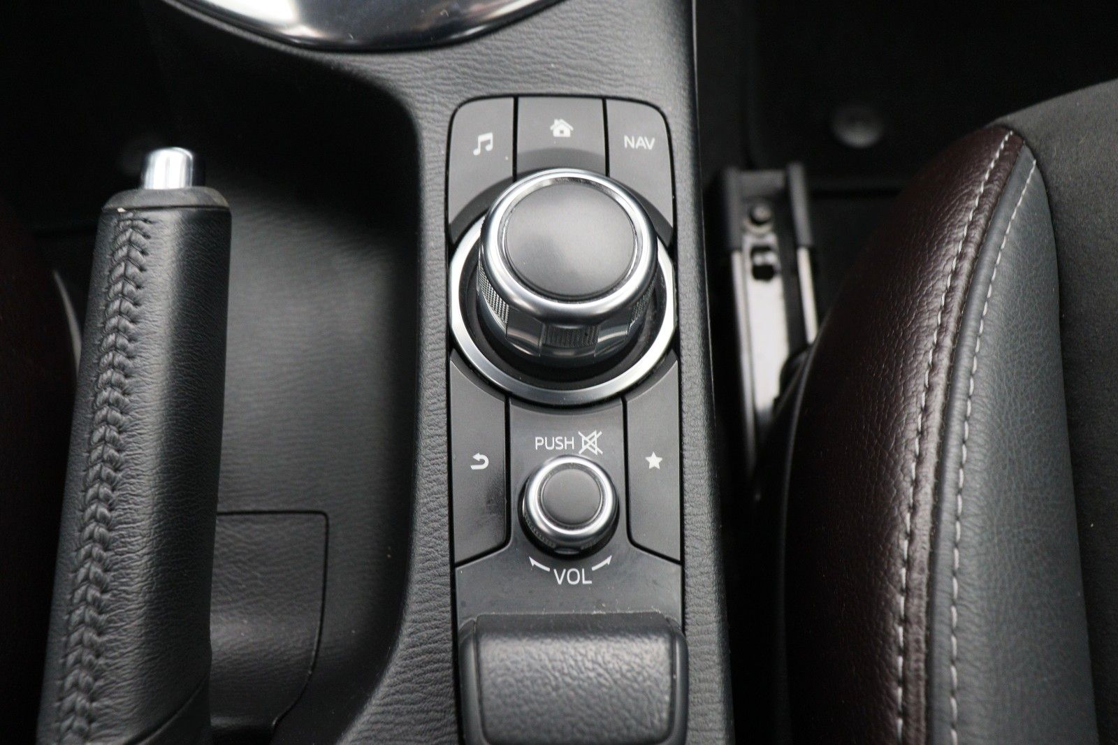 Fahrzeugabbildung Mazda 2 Skyactive-G 1.5 Kizoku Intense NAVI LED