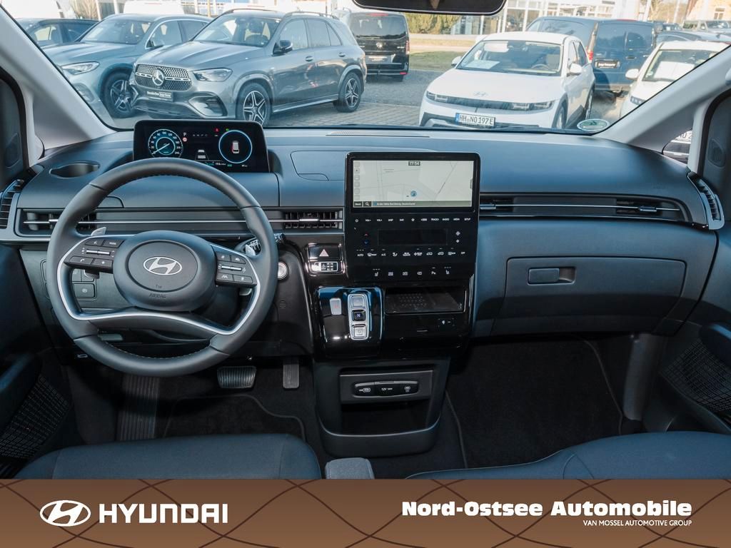 Fahrzeugabbildung Hyundai STARIA 9-Sitzer HEV TREND Easy-Access-P Park-P