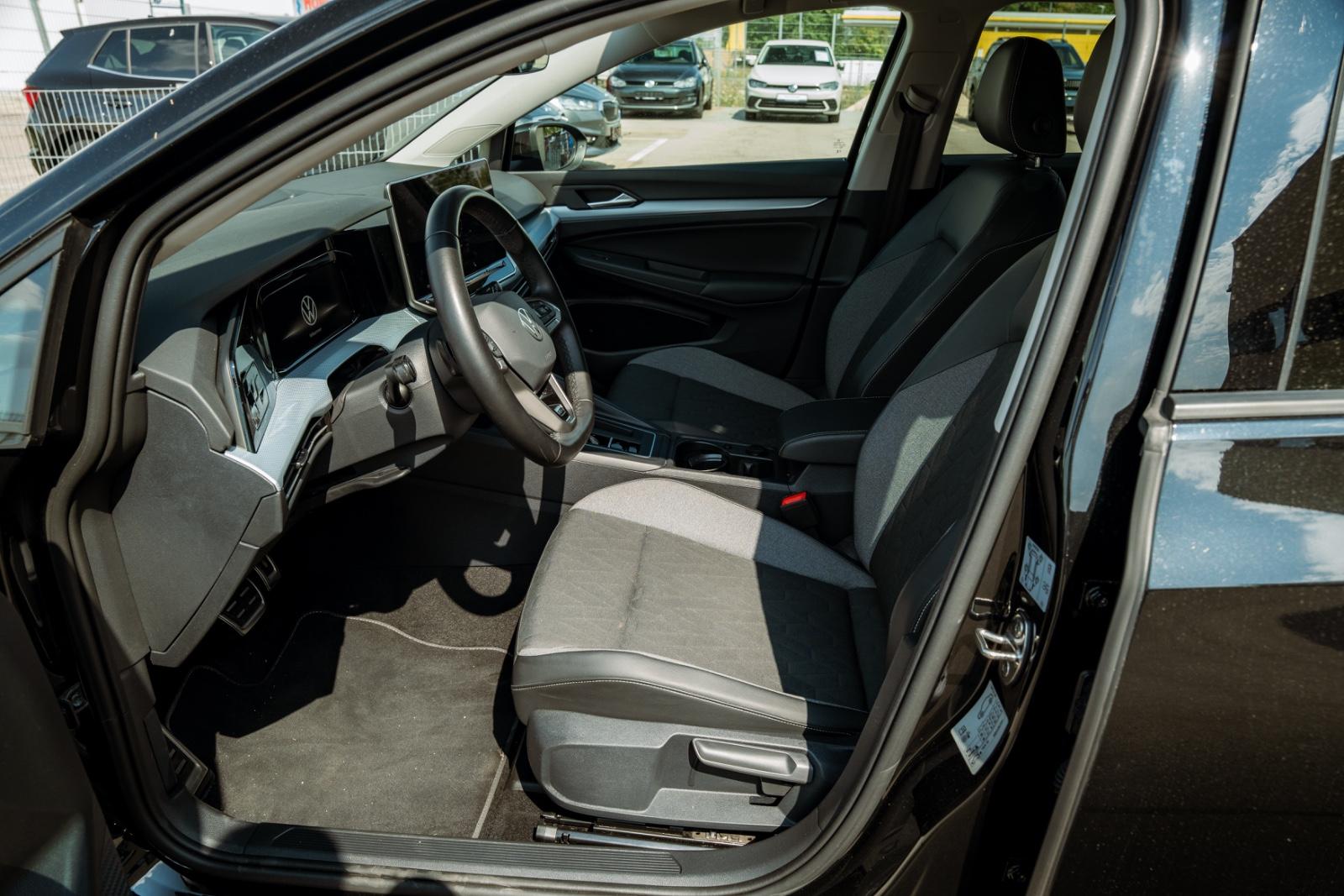 Volkswagen Golf VIII Variant 1.5 eTSI 85 kW Goal Kamera, миниатюра 27