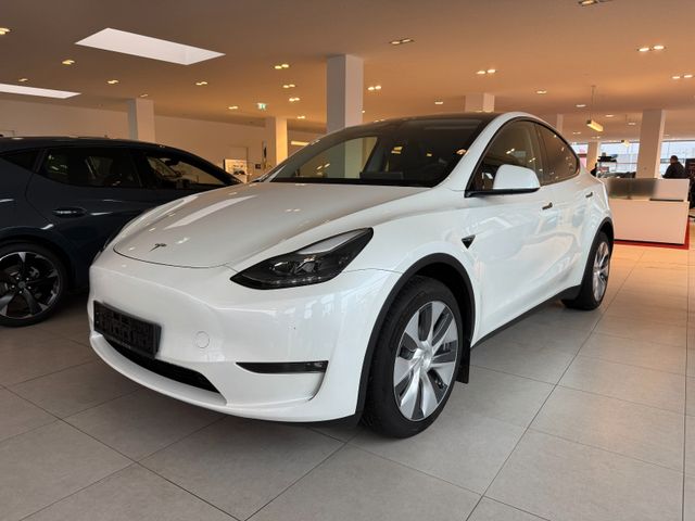 Tesla Model Y Long Range AWD 75kWh Netto € 32.800,-