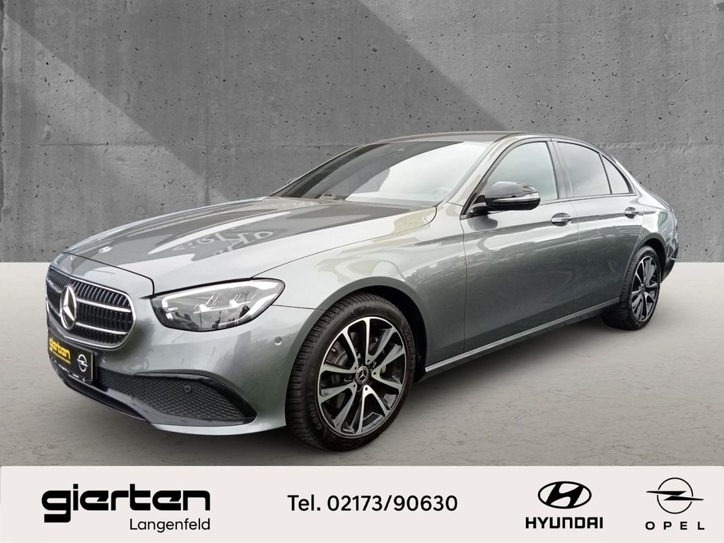 Image of Mercedes-Benz E 200