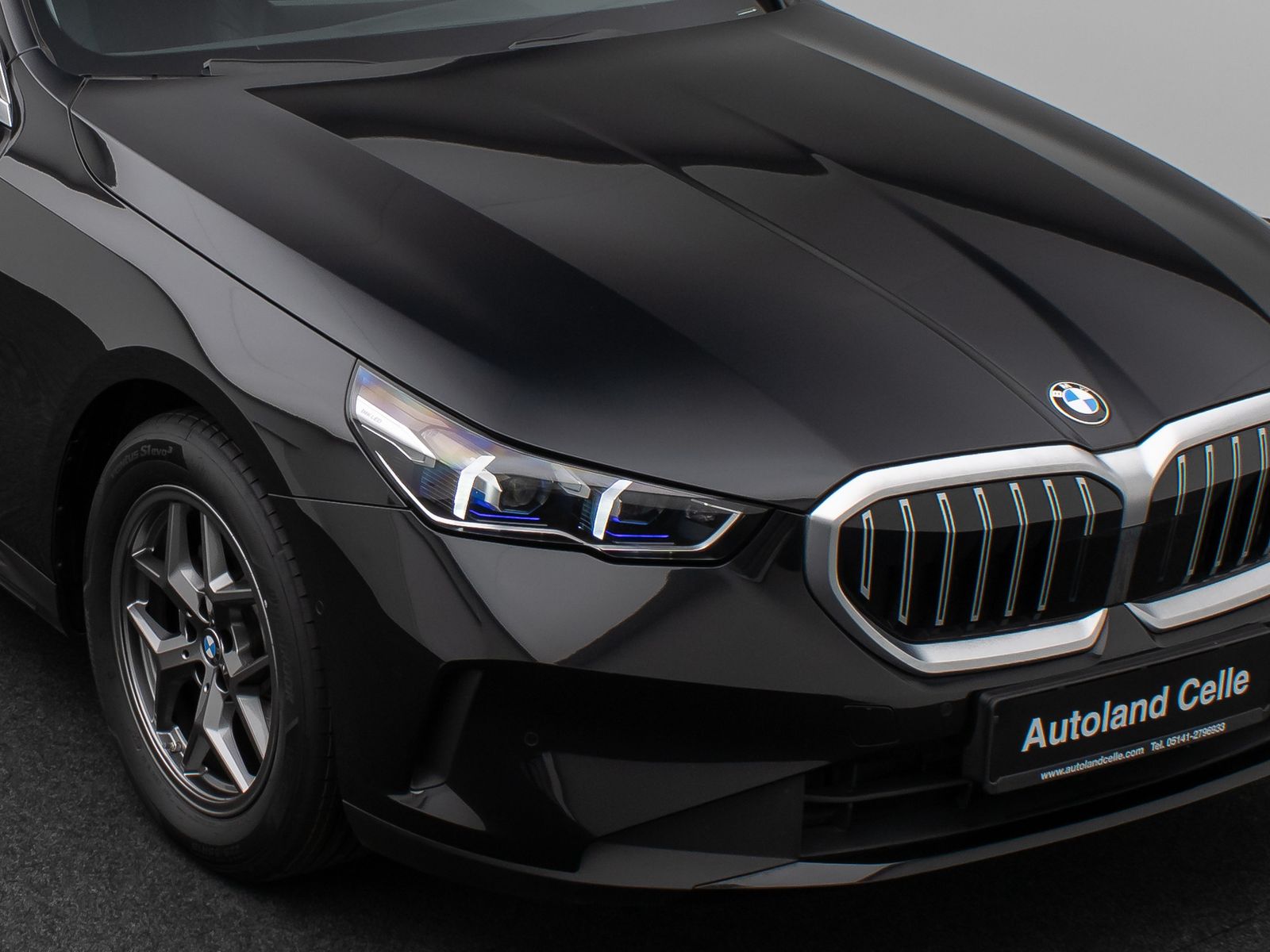Fahrzeugabbildung BMW 520d Kamera DAB H/K Leder AdaptivLED Alarm Sport