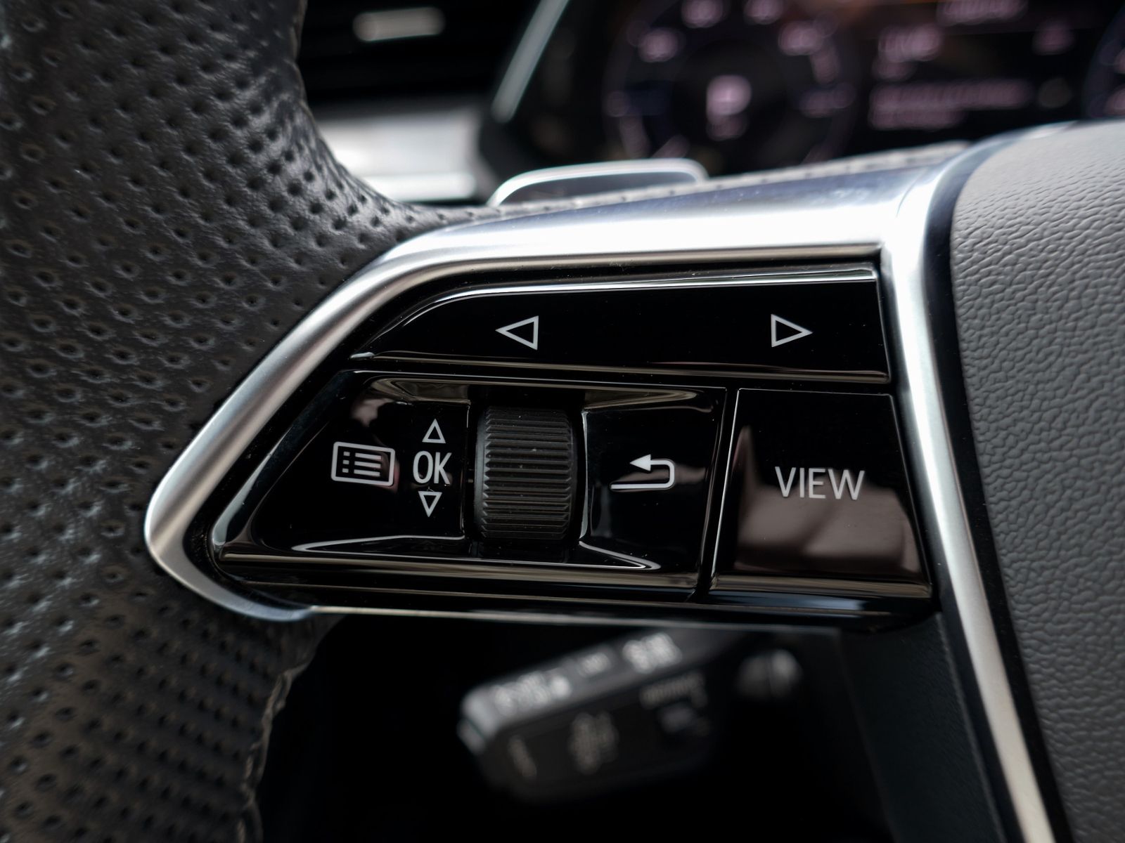 Fahrzeugabbildung Audi e-tron Sportback advanced 55 quattro | LED AHK