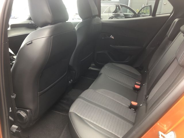 Peugeot 2008 Elektro Allure Pack