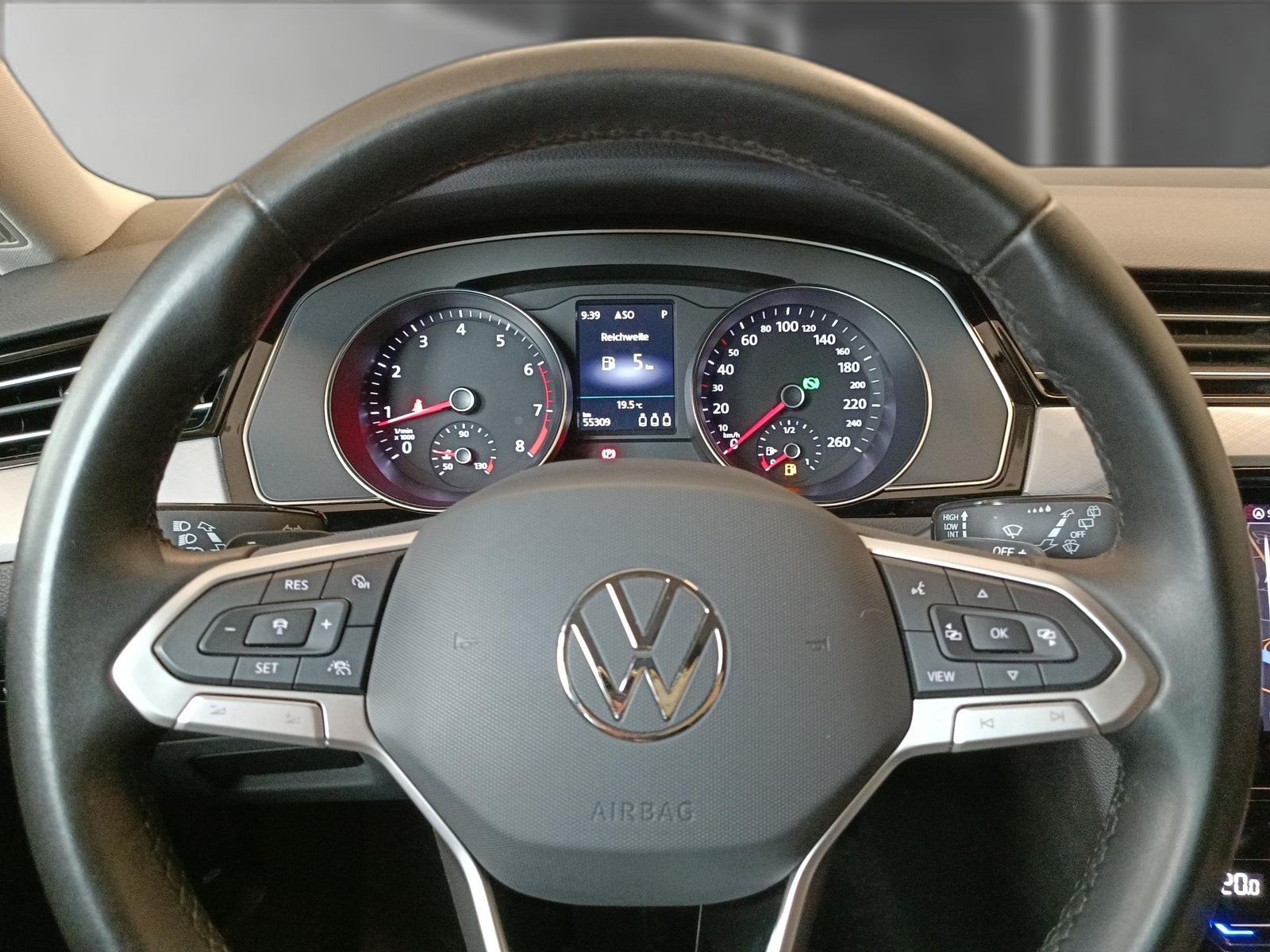 Volkswagen Passat - Bild 12