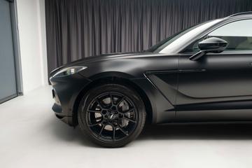 صورة 6 لـ 2022 Aston Martin DBX