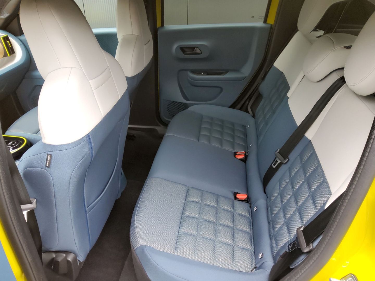 Fahrzeugabbildung Fiat Grande Panda 83 kW La Prima Elektro Sondereditio