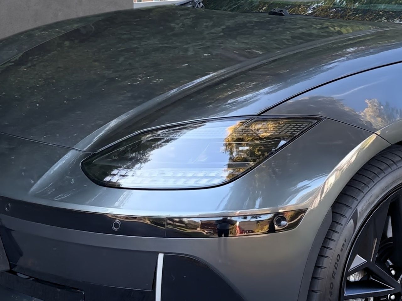 Fahrzeugabbildung Hyundai IONIQ 6 First Edition *77,4kWh*4WD*SHZ*LHZ*NAVI*
