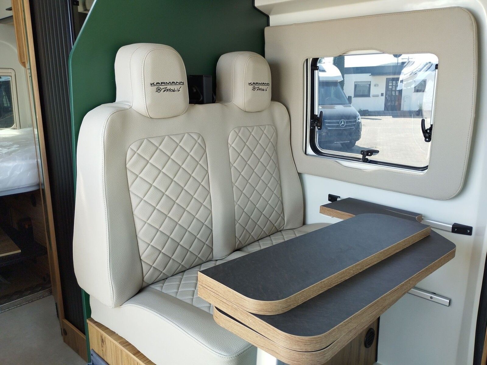 Fahrzeugabbildung Karmann Dexter 4x4 DE 560 AW Allrad 4x4, Rückfahrkamera