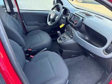 Bild 13 Fiat Panda Mild Hybrid 1.0 DAB Spurhalteass. Verkehrs