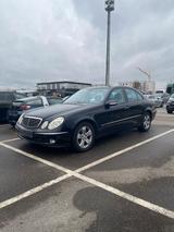 Mercedes-Benz E 320 4MATIC AVANTGARDE Avantgarde - gebrauchte Mercedes-Benz E 320 aus dem Jahr 2005