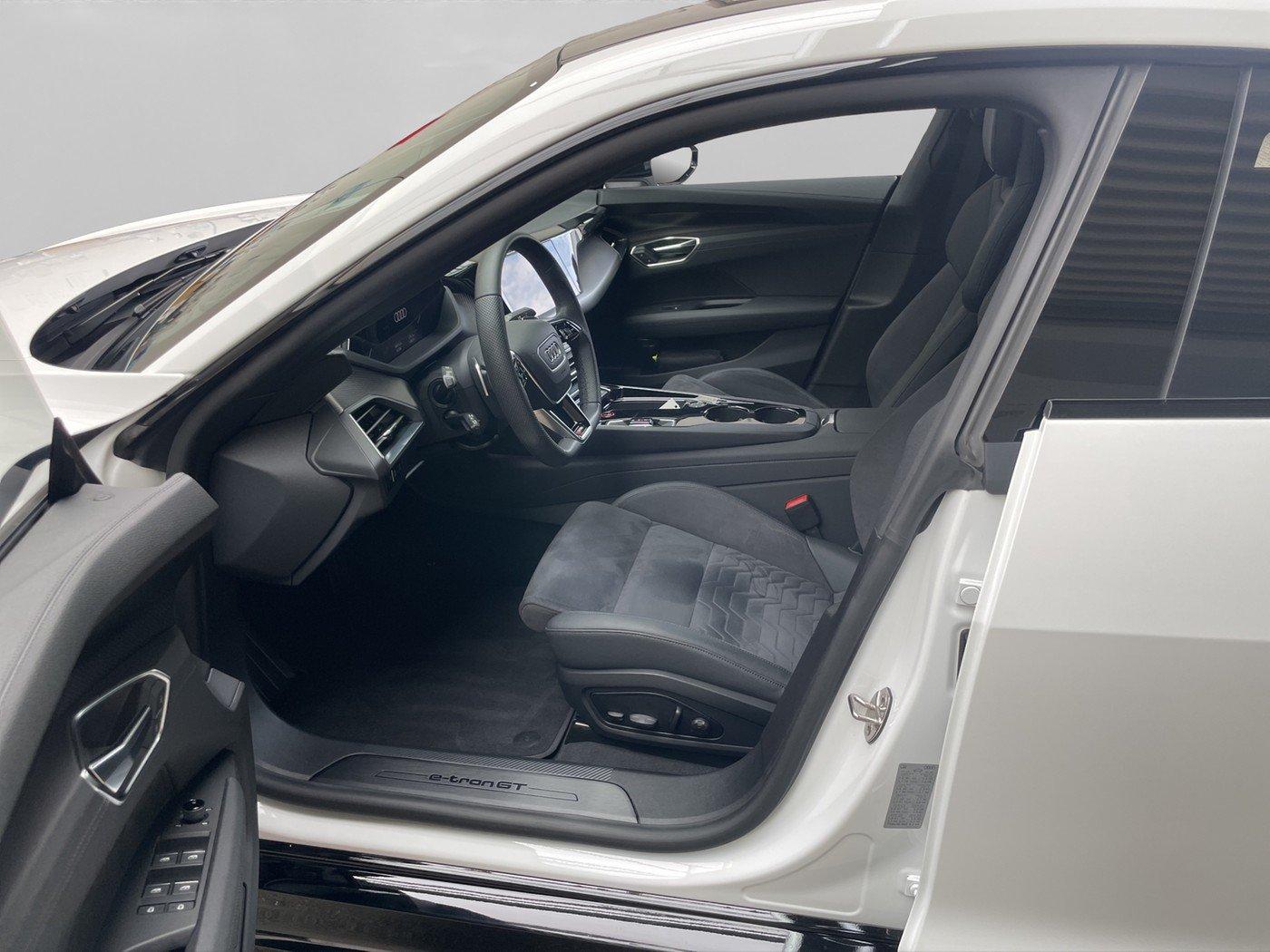 Audi e-tron GT quattro MATRIX Pano B&O ACC RFK