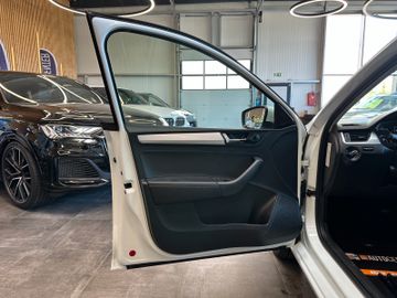 Skoda Rapid *Service:NEU*TEMPO*SitzHZ*KLIMAAUTO*PDC*