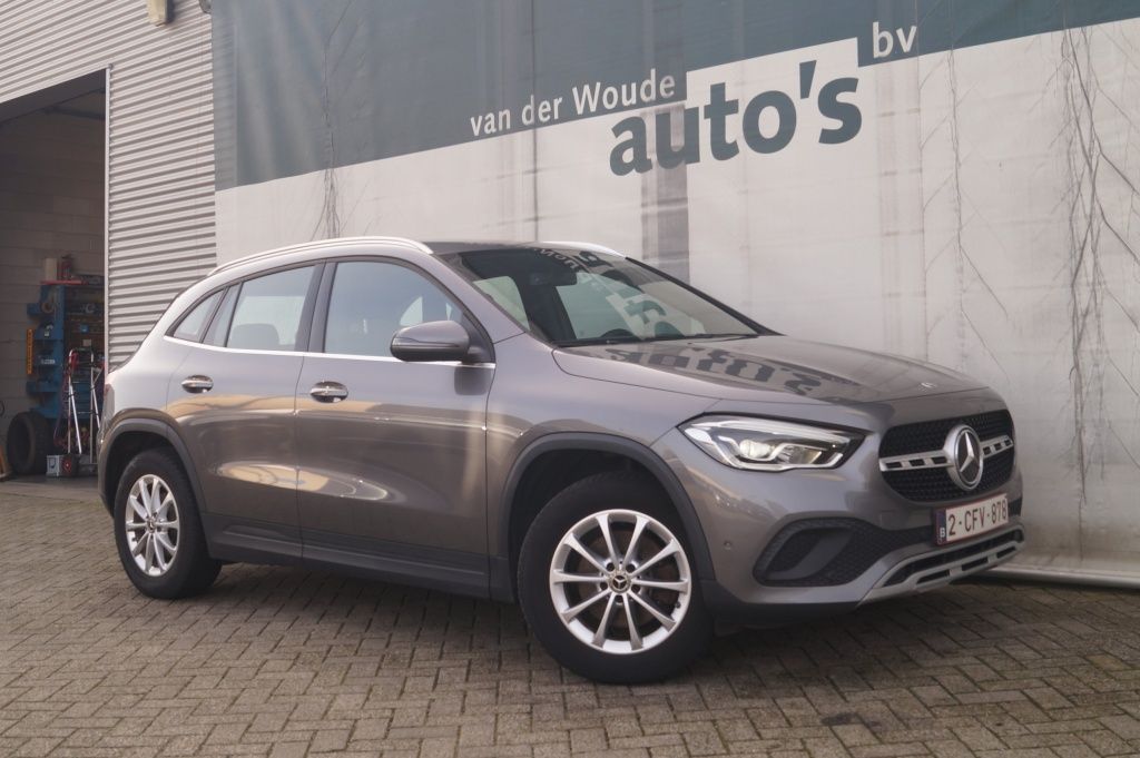 Mercedes-Benz GLA 180 180d automatik Business Line -ECC-NAVI-T imagem 3