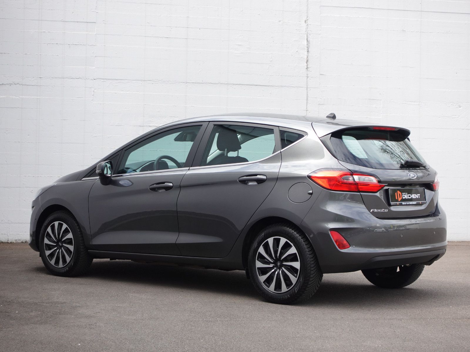 Fahrzeugabbildung Ford Fiesta 1,0 EcoBoost Titanium AHK,PDC,Kamera,LED