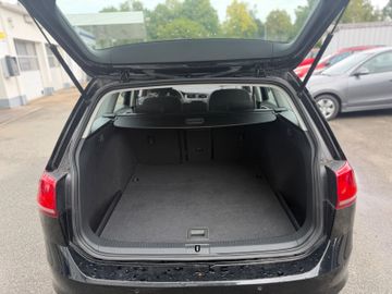 Volkswagen Golf - 8