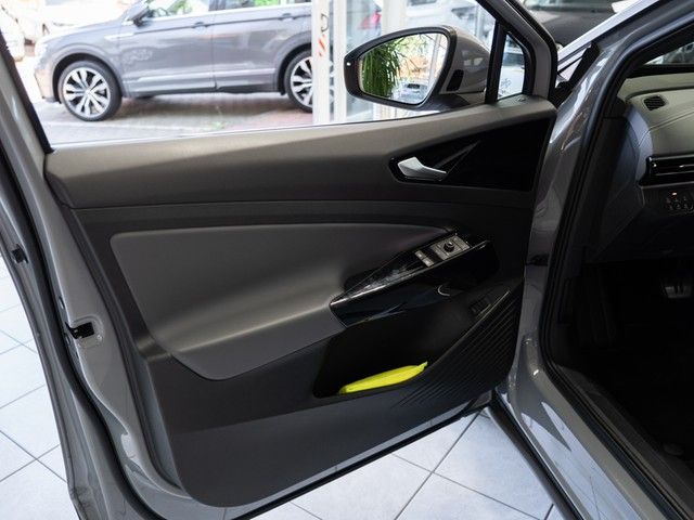 ID.4 Pro Performance AHK GJR Interieur-Plus 360*