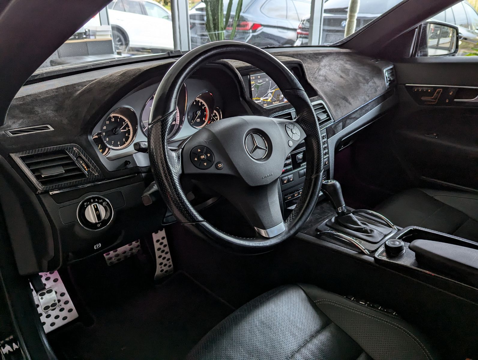 MERCEDES-BENZ E 350 CGI Ava. Memory Leder Navi Pano Sport-Fahr - Image 20