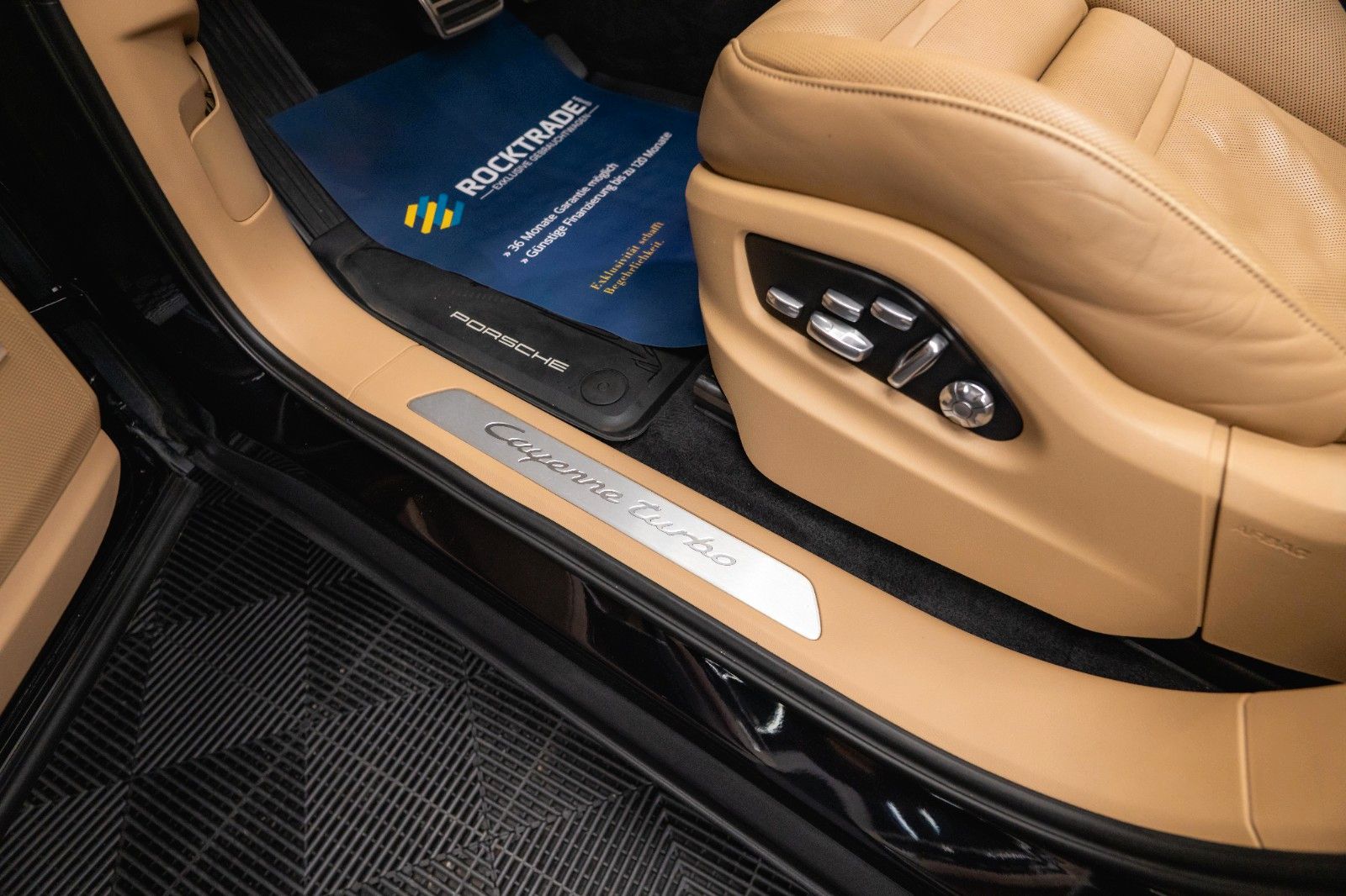 Fahrzeugabbildung Porsche Cayenne Turbo V8 Sport Chrono TECHART *ACC*PANO*