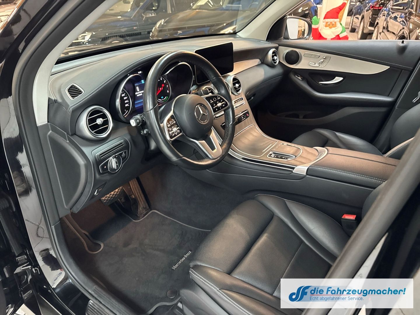 Fahrzeugabbildung Mercedes-Benz GLC 300 e 4Matic Digitales Cockpit Memory Sitze
