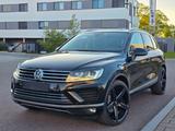 Volkswagen Touareg 3.0 V6 TDI 4Motion 22" LUFT+PANO+AHK+RFK - Volkswagen Touareg: 2.0