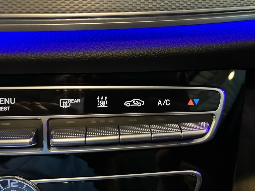 Fahrzeugabbildung Mercedes-Benz E 220 d T-Modell Pano STH Navi ACC PDC SHZ LED